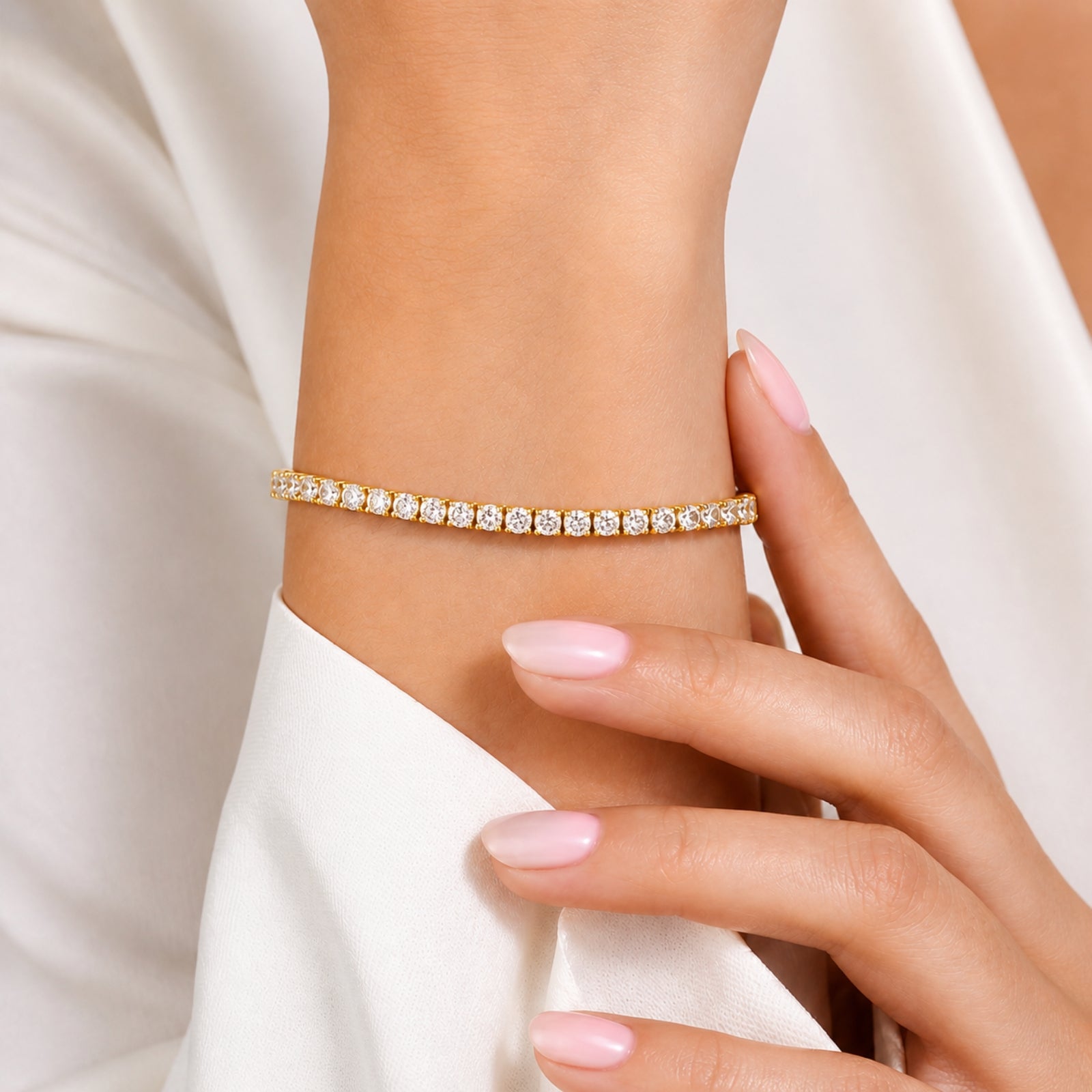 2.00 - 12.00 Carat Carat T.W. Round-cut Lab Grown Diamond (F/VS+) 14K Gold Bracelet - Assorted Colors & Carat
