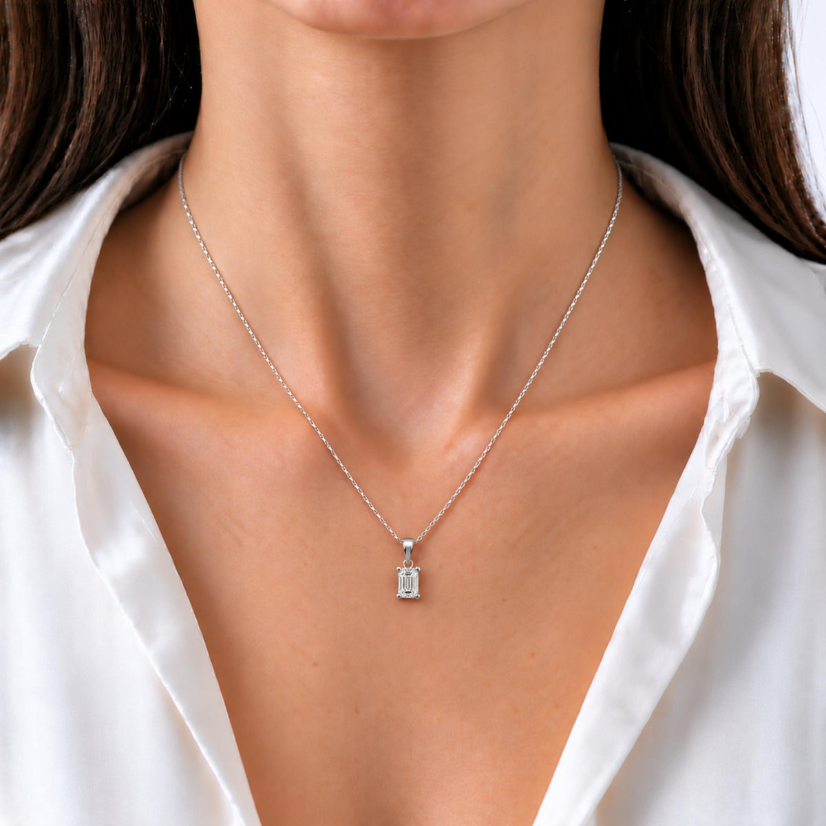Emerald Solitaire Pendant Necklace