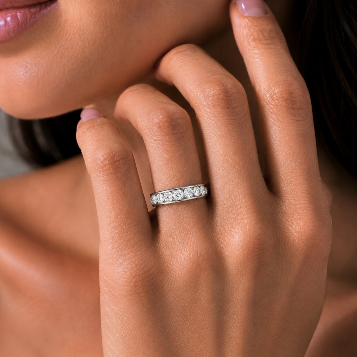 0.50 - 3.00 Carat T.W. Round-cut Lab Grown Diamond (F/VS+) 14K Gold 11 Stone Channel Set Ring