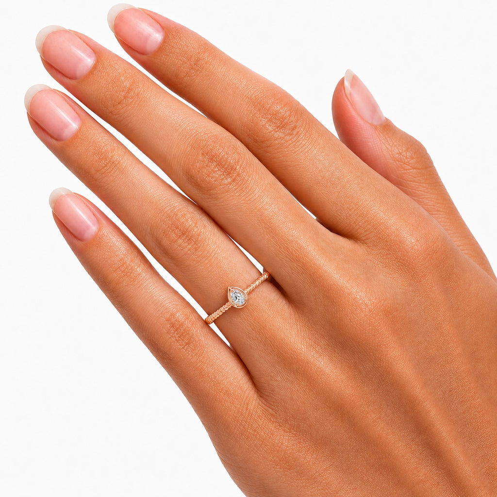 1/5 Carat T.W. Pear-cut Lab Grown Diamond (F/VS+) 14K Gold Ring