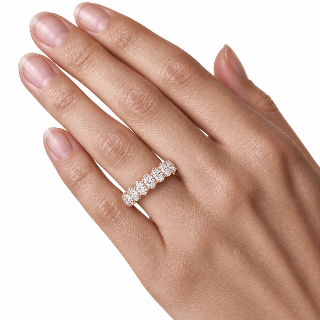 2.00 -3.00 Carat T.W. Oval-cut Lab Grown Diamond (F/VS+) 14K Gold 7 Stone Band Ring