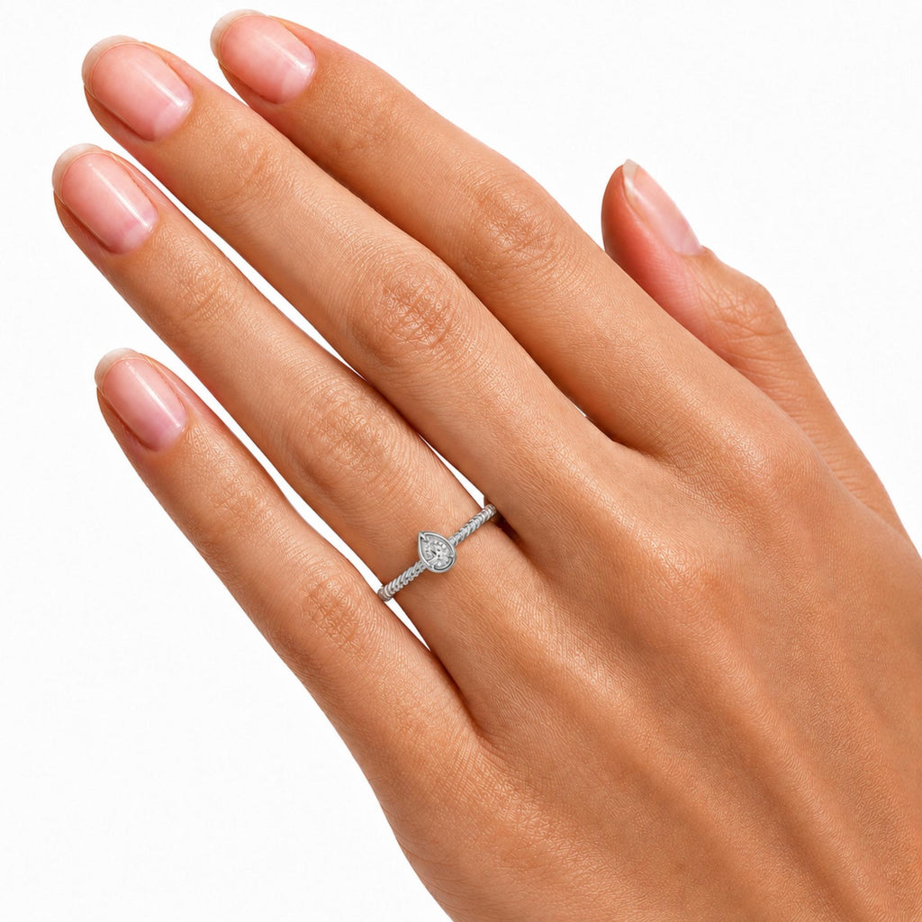 0.20 Carat T.W. Pear-cut Lab Grown Diamond (F/VS+) 14K Gold Ring