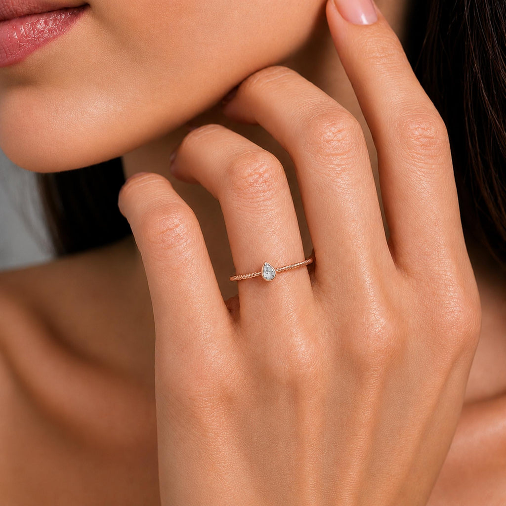 0.20 Carat T.W. Pear-cut Lab Grown Diamond (F/VS+) 14K Gold Ring