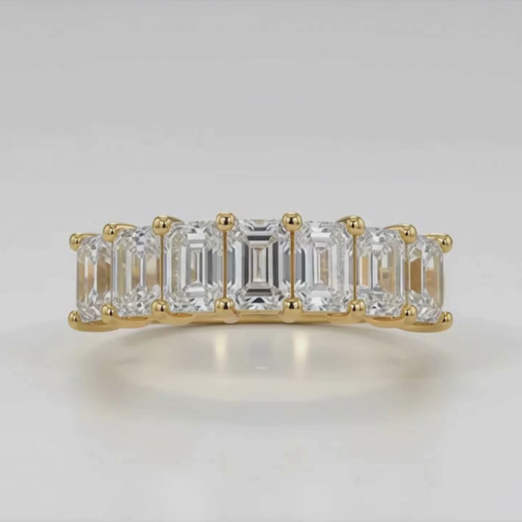 2.00 - 5.00 Carat T.W. Emerald-cut Lab Grown Diamond (F/VS+) 14K Gold 7 Stone Band Ring