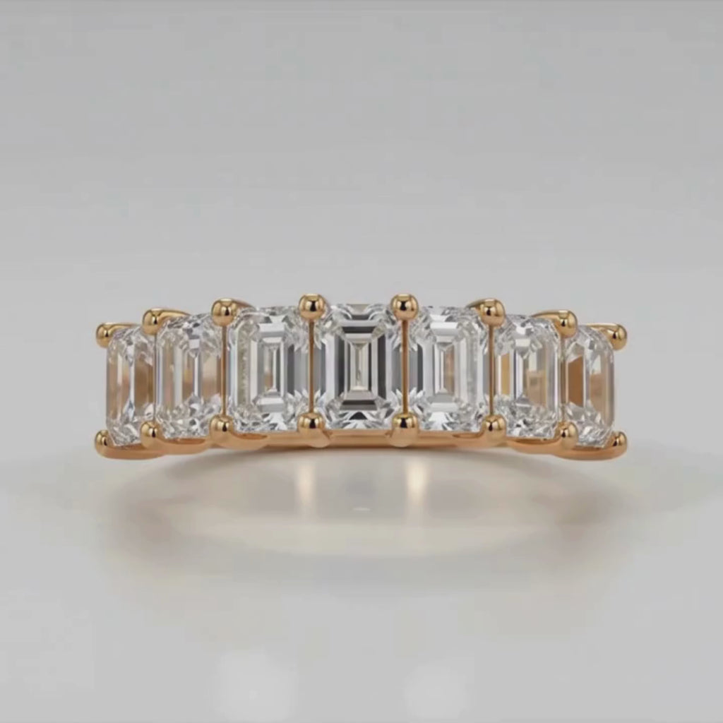 2.00 - 5.00 Carat T.W. Emerald-cut Lab Grown Diamond (F/VS+) 14K Gold 7 Stone Band Ring