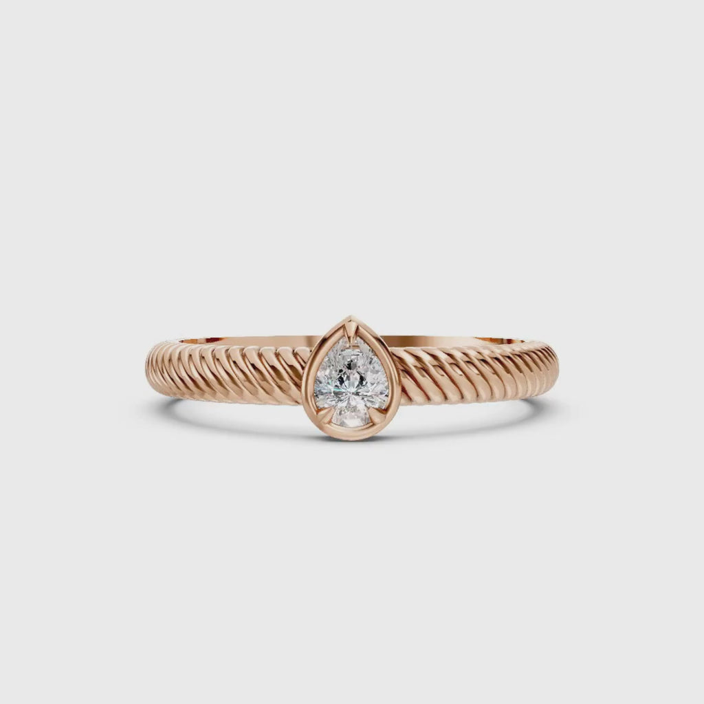 0.20 Carat T.W. Pear-cut Lab Grown Diamond (F/VS+) 14K Gold Ring