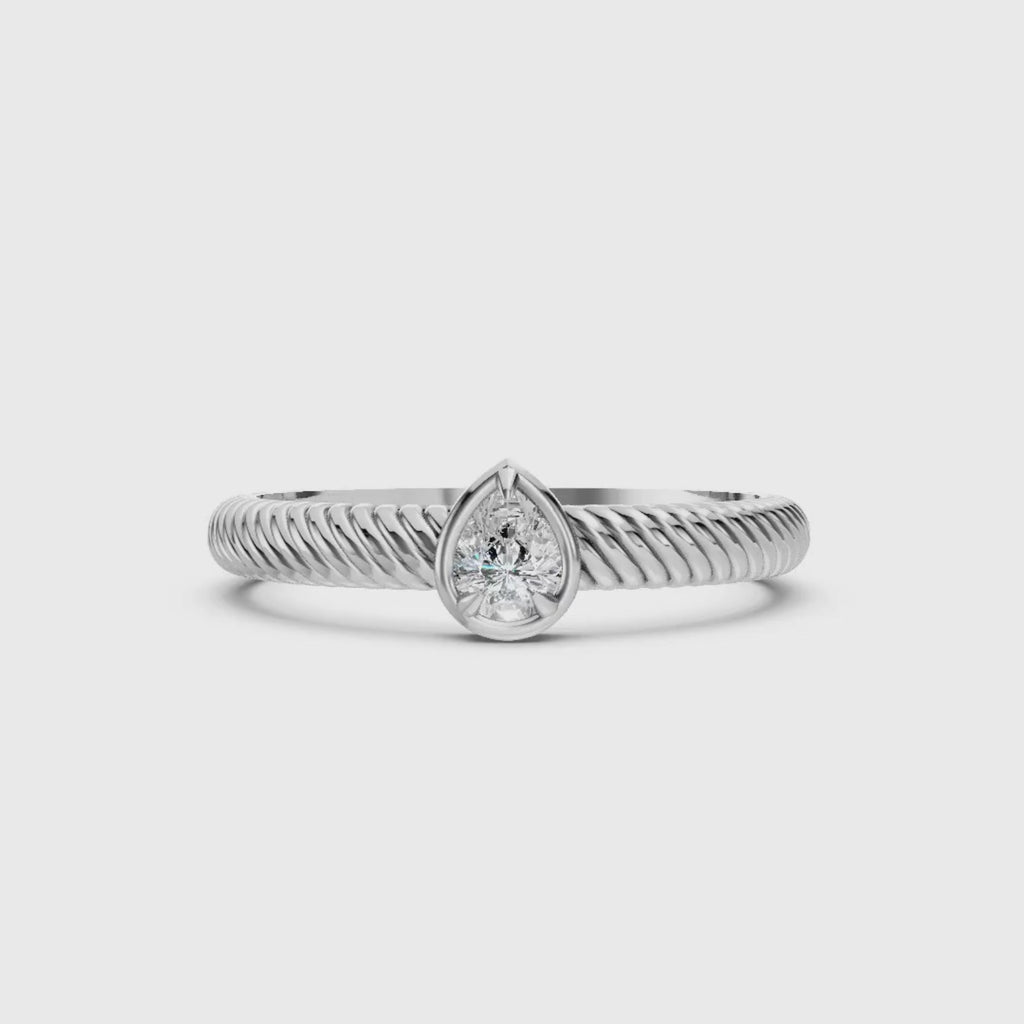 0.20 Carat T.W. Pear-cut Lab Grown Diamond (F/VS+) 14K Gold Ring